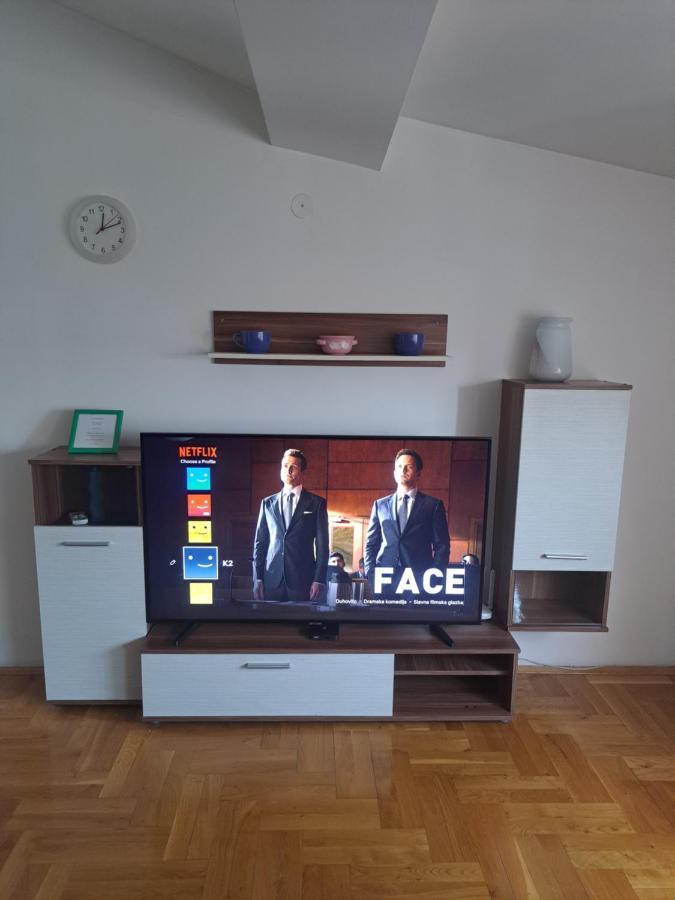 Apartman Zvezdica -Smederevo, Netflix Ngoại thất bức ảnh