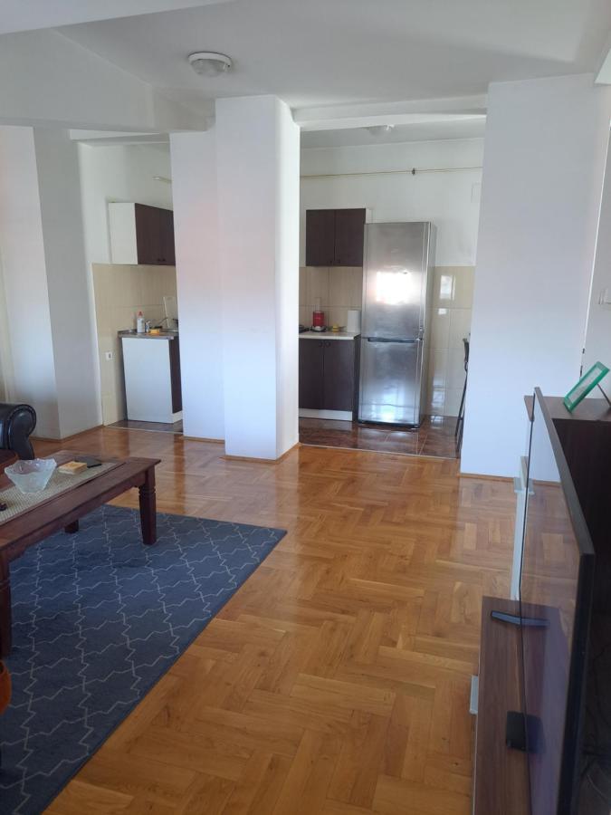 Apartman Zvezdica -Smederevo, Netflix Ngoại thất bức ảnh